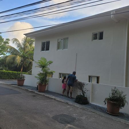 Sunset View Self Catering Apartment Anse Boileau Bagian luar foto