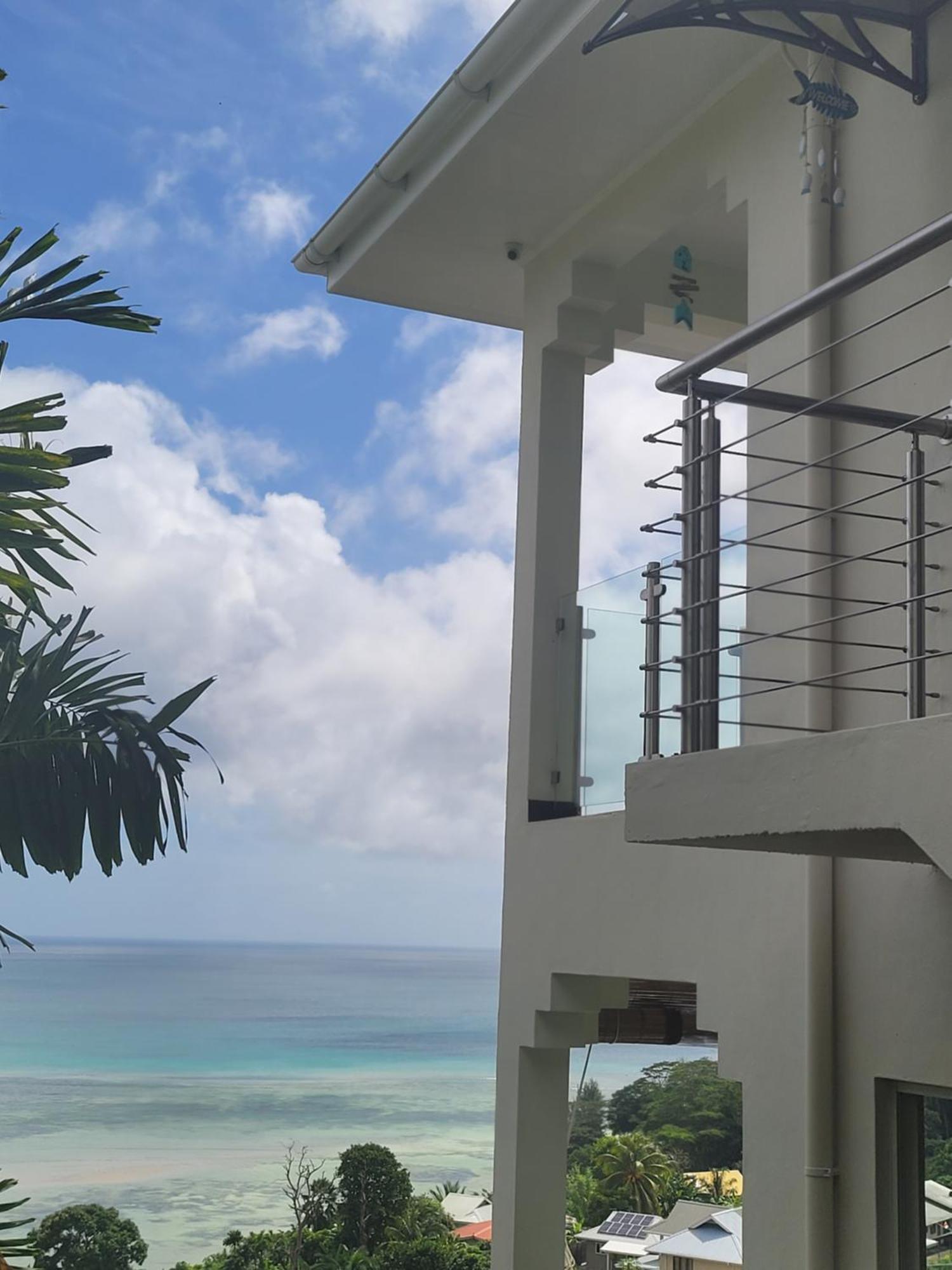 Sunset View Self Catering Apartment Anse Boileau Bagian luar foto