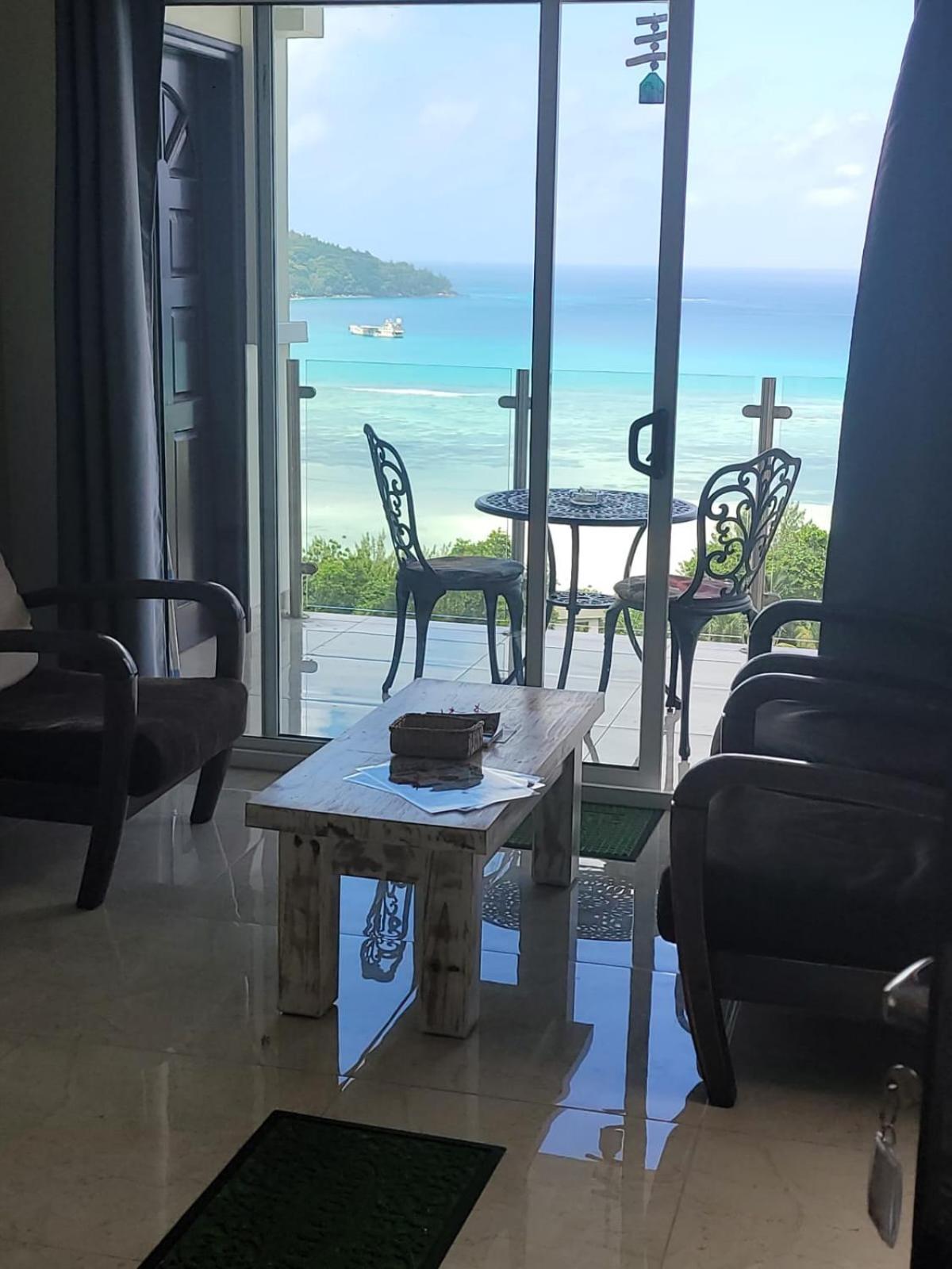 Sunset View Self Catering Apartment Anse Boileau Bagian luar foto