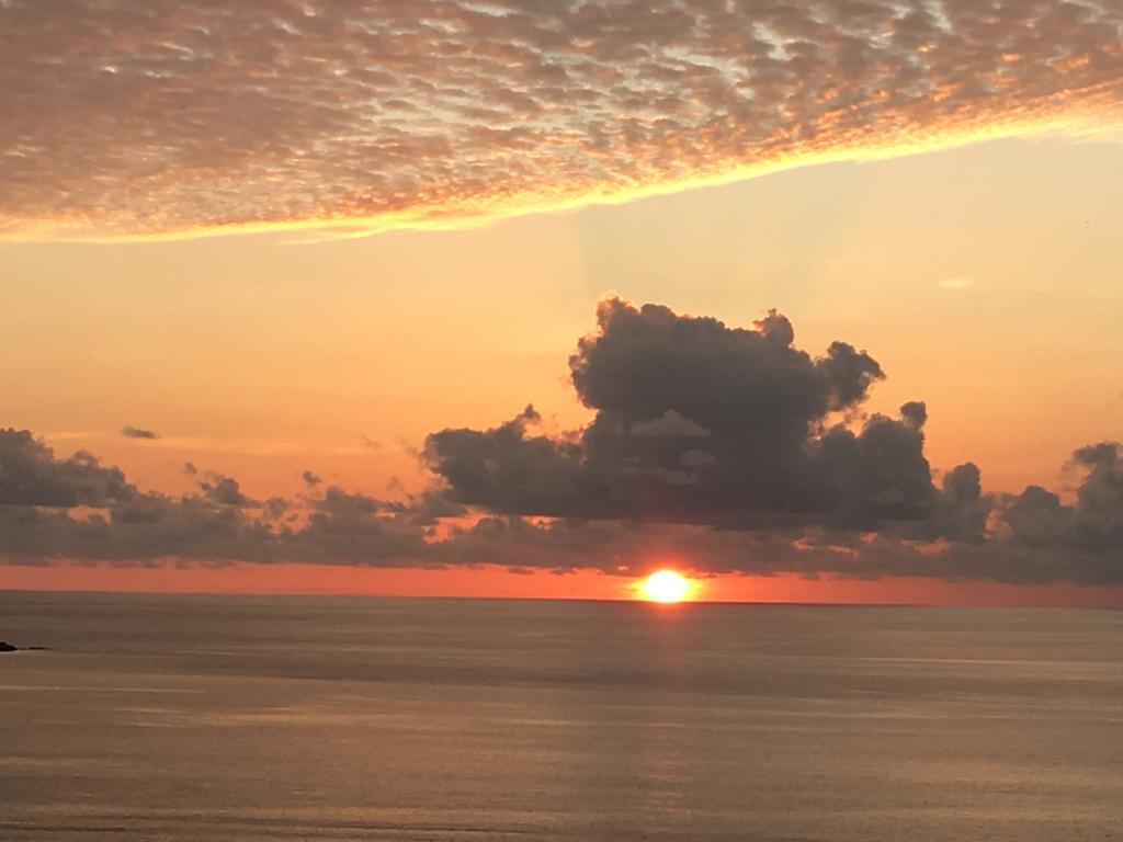 Sunset View Self Catering Apartment Anse Boileau Bagian luar foto