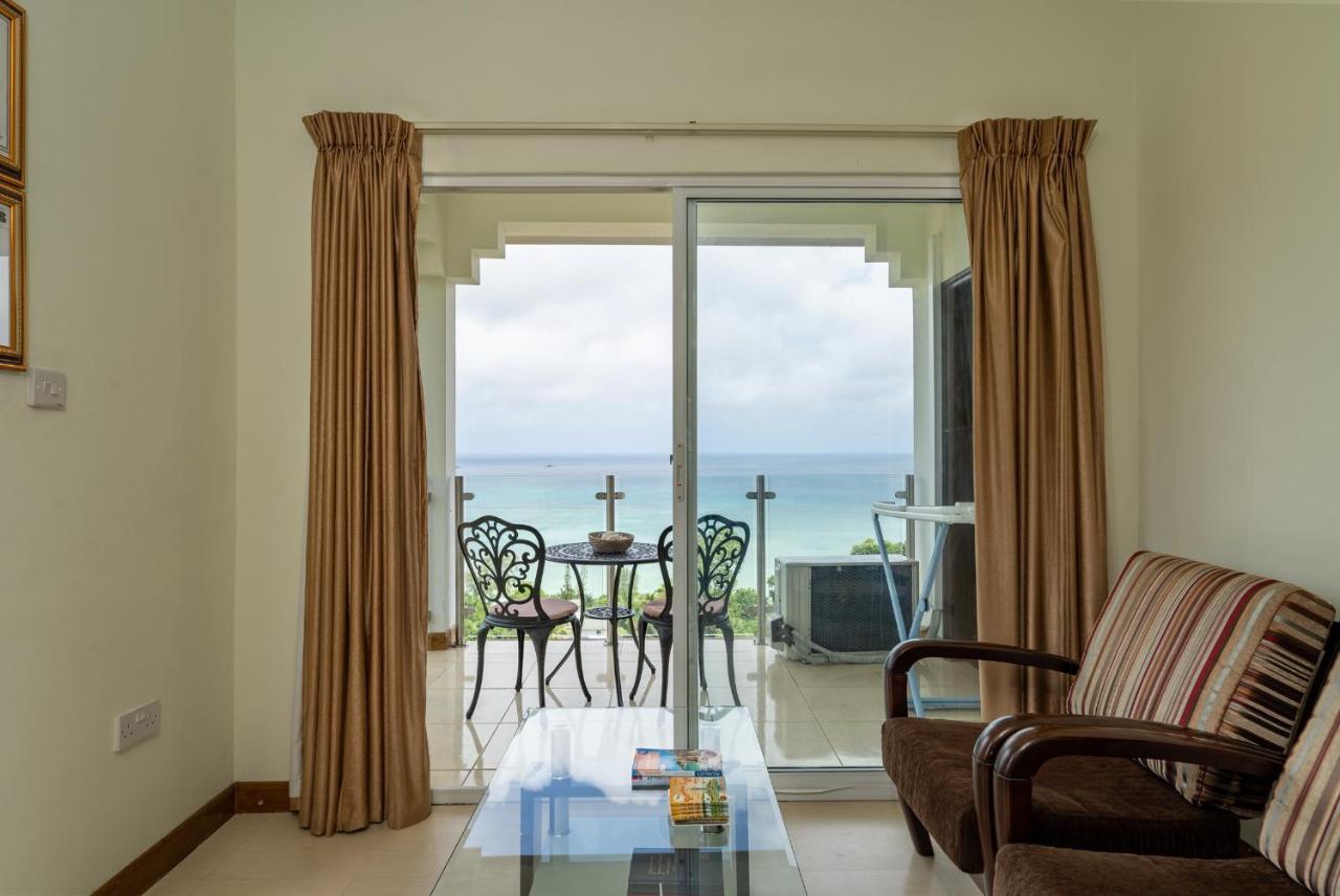 Sunset View Self Catering Apartment Anse Boileau Bagian luar foto